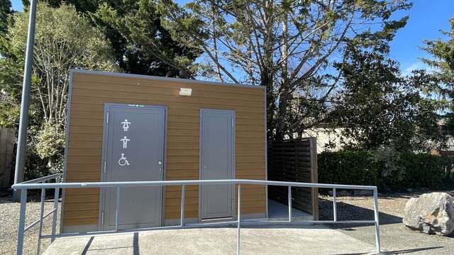 Toilettes publiques Vazerac