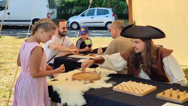 Des jeux anciens pour jouer et voyager !