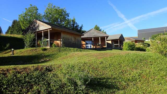 Les chalets du camping des Petites Roches