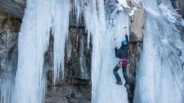 Cascade de glace - Eric Fossard