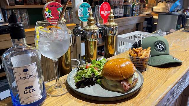 Le 145 Beef N' Beer