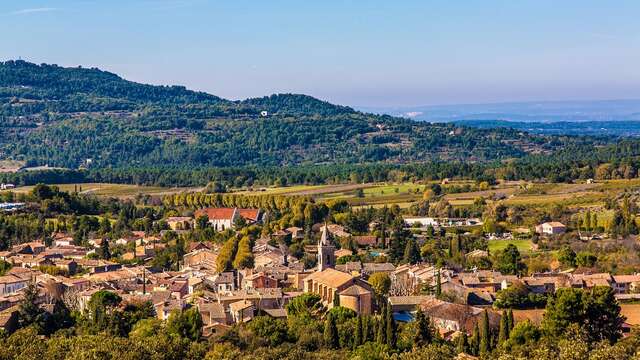 The village of Villes-sur-Auzon