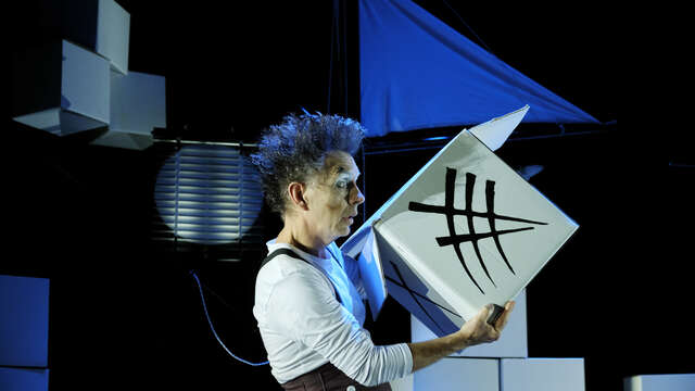 Théâtre : Prélude en Bleu Majeur
