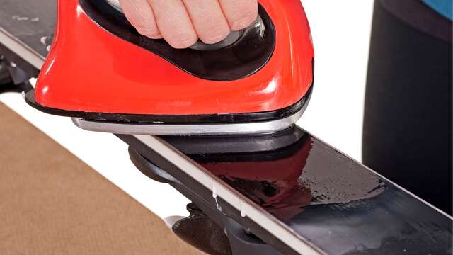 Demonstration ins Skiwachsen –  Skikanten schleifen