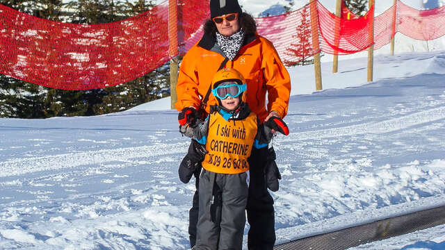 Cours de ski famille et jeunes enfants avec Catherine