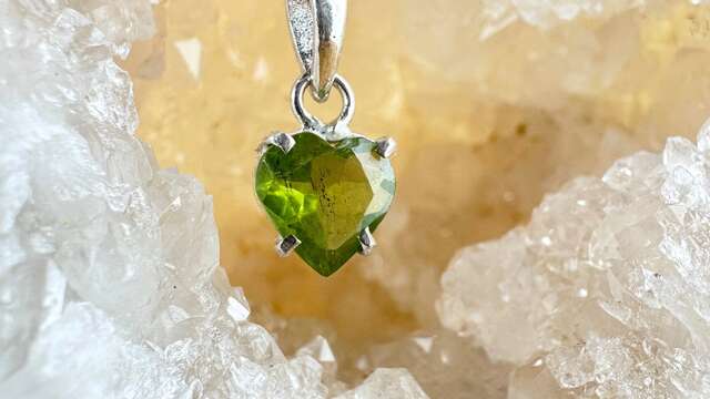 Folie(s) Végétales 2026 - Atelier taillage de pierres