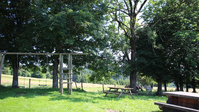 Aires de pique-nique du Mas de Tence