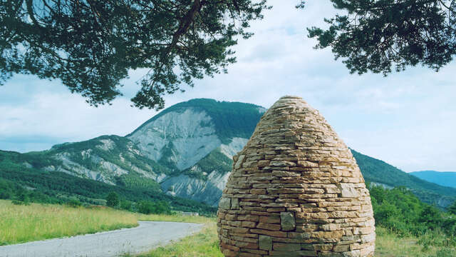 Refuge d'Art "Sentinelle de la Vallée de l'Asse"