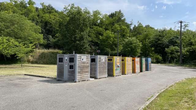 Bornes de tri parking de covoiturage