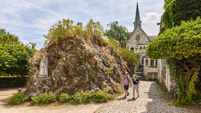 A relaxing walk around Béhuard