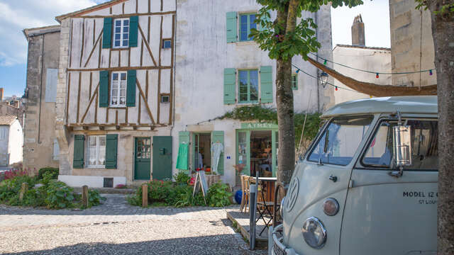 Guided tour of the city of Saint-Martin de Ré