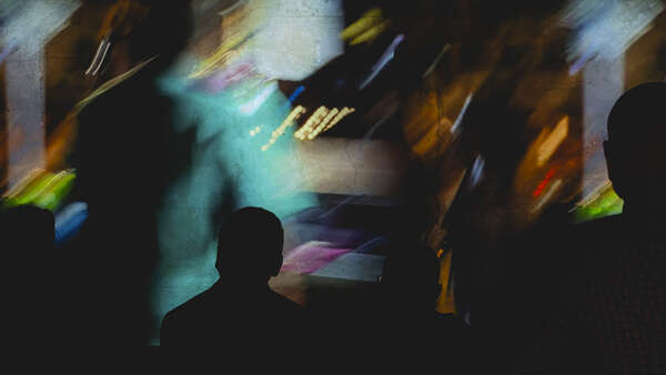 Œuvre audiovisuelle artistique et immersive : PRÉMICES