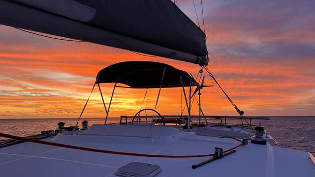 Sortie sunset en catamaran - Aïto Charter