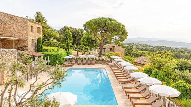 Le Mas des Herbes Blanches