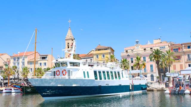 Croix du Sud V - Accueil à quai