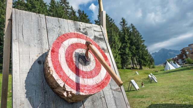 Axe throwing