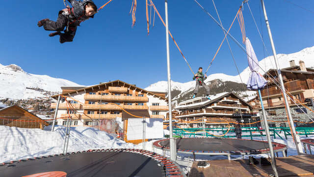 Trampoline avec l'Ecole Suisse de ski