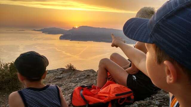 Guided twilight walk at the Soubeyranne cliff