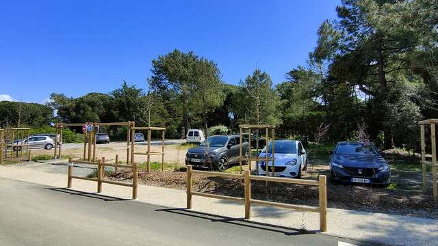 Parking rue des bois