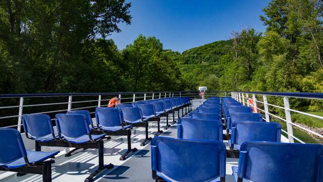 Cruises from Lavours with Bateaucanal