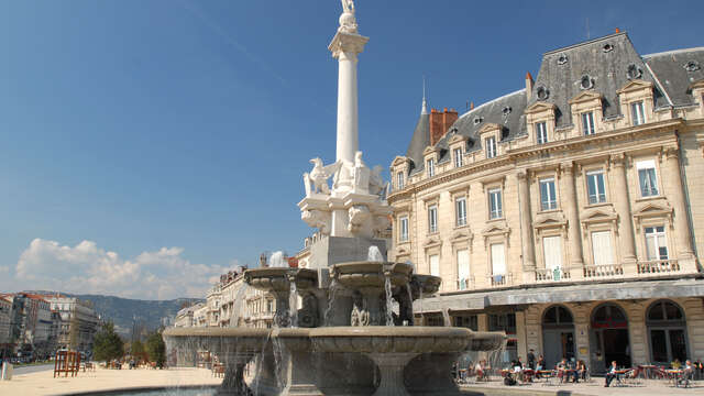 La Fontaine Monumentale