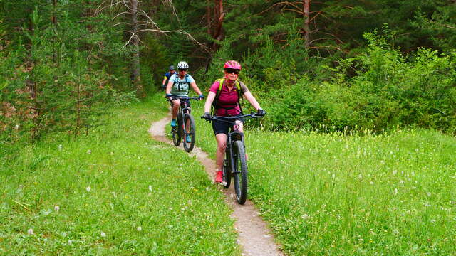 Sortie accompagnée en VTT Enduro - Chemin du Facteur