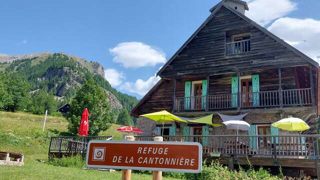 Refuge de la Cantonnière