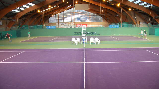 Tennis au  Chambon-sur-Lignon