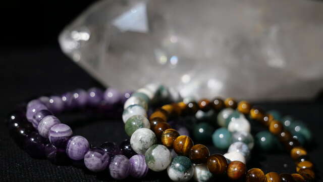 De la pierre au bijou