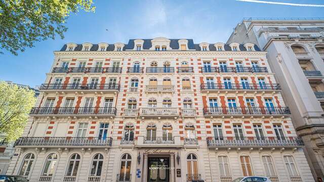 Ancien hôtel des Ambassadeurs