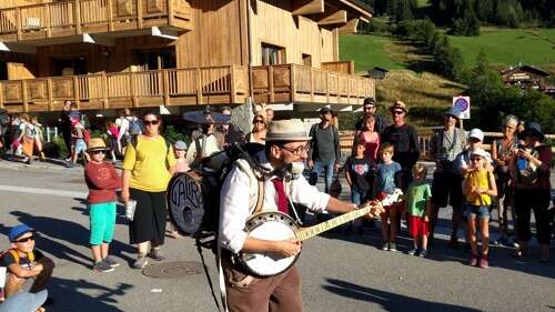 "Poom-Cha" : homme orchestre