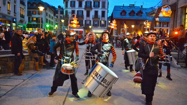 Parade musicale et déambulation des Crinolines