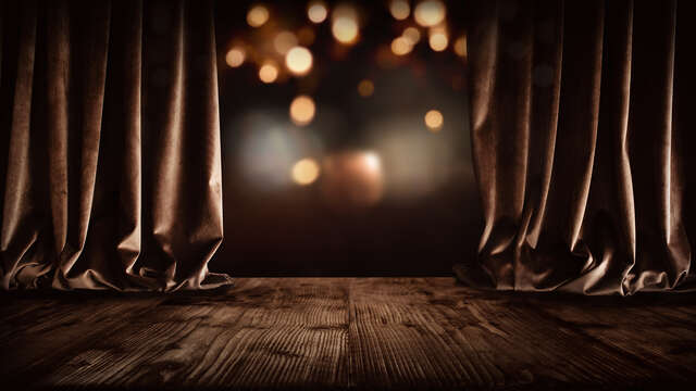 Spectacle : une maison de laine rouge