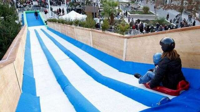 Un Noël à la montagne - Luges du père Noël