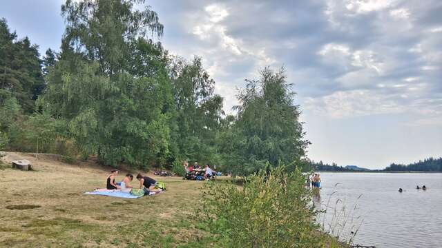 Baignade au Lac de Devesset