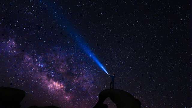 La tête dans les étoiles