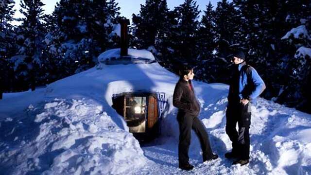 Atelier construction d'igloo avec Angaka