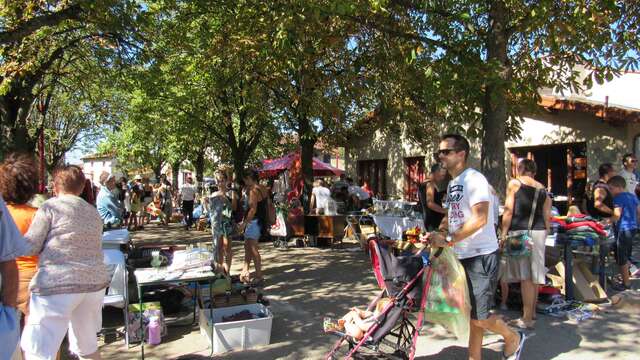 Fête populaire et vide greniers