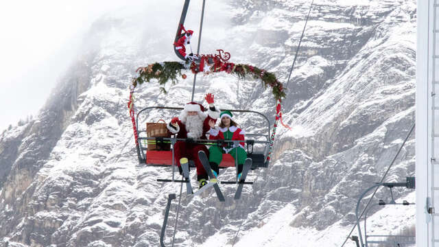 Le Père Noël arrive sur les pistes