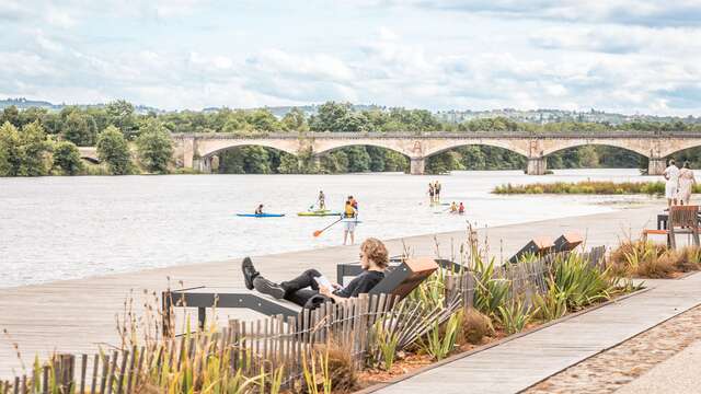 Roanne Plage - Kayak paddle