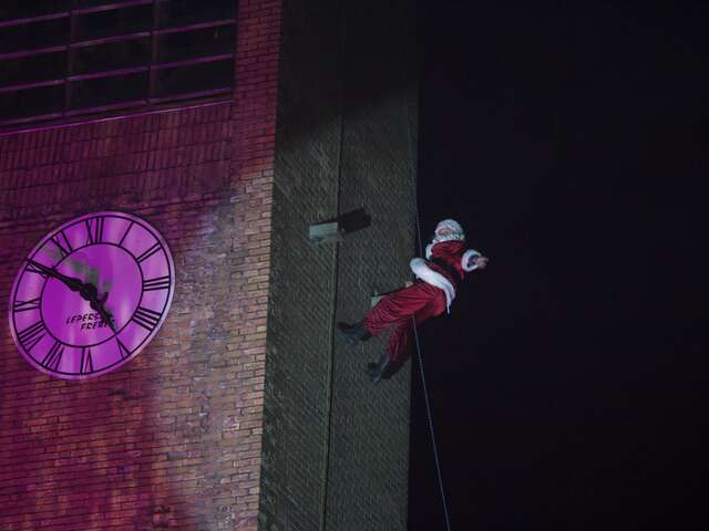 Descente du père noël à Auby