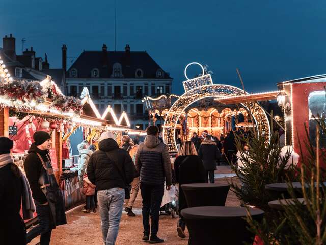 Village de Noël et carrousel