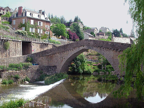 PONT NOTRE-DAME