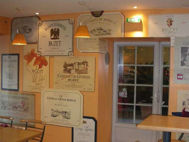 LA PETITE AUBERGE