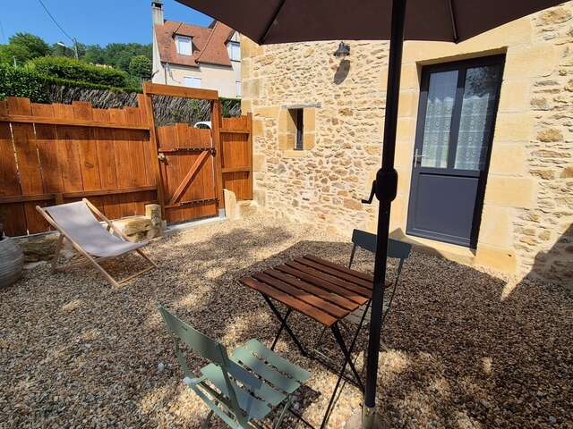 Le Petit Prince, cocon de charme climatisé à Sarlat