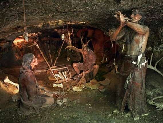 Les vacances d'été aux grottes du Roc de Cazelle