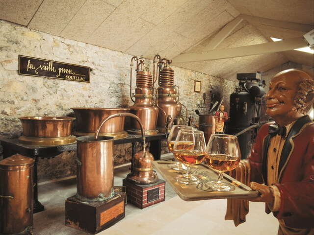 Musée de la Vieille Prune - Distillerie Louis Roque