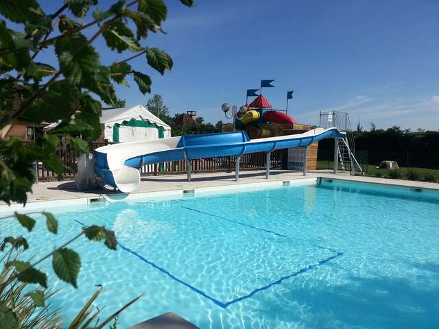 Camping Les Chalets sur la Dordogne