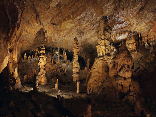 Grotte des Carbonnières