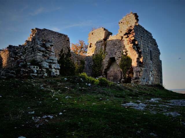 Autour des ruines de Taillefer